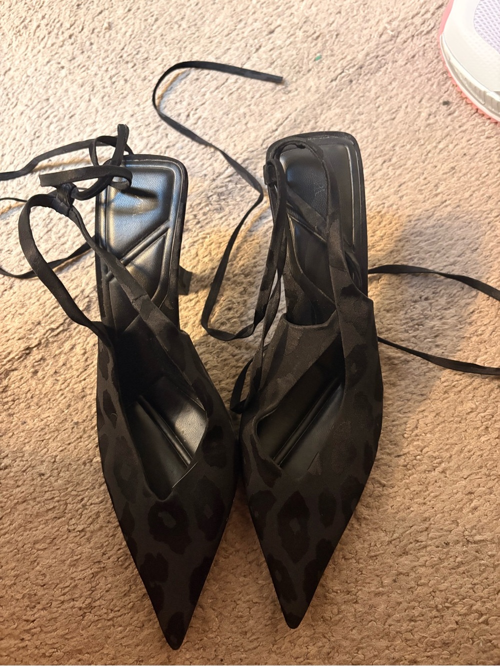Black Lace-Up Pointed Toe - Women's Fashion Shoes